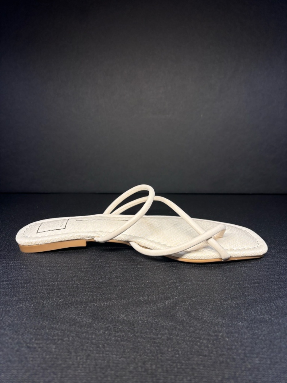 Dolce Vita White Strappy Square Toe Flat Sandals Size 9.5 Minimalist Resort Chic - Picture 8 of 14